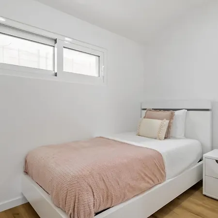 Cablecar House Ii, By Pausa Vacation Apartment *