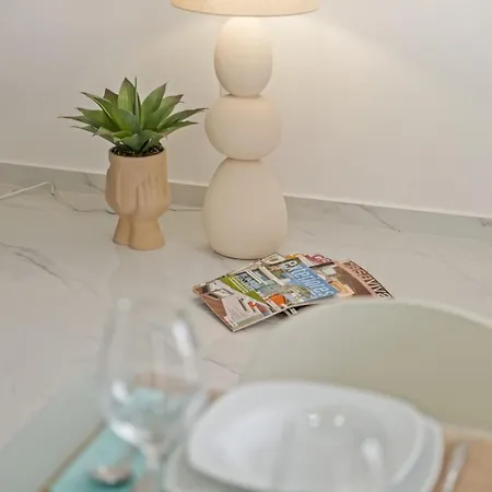 Cablecar House Ii, By Pausa Vacation Apartment *